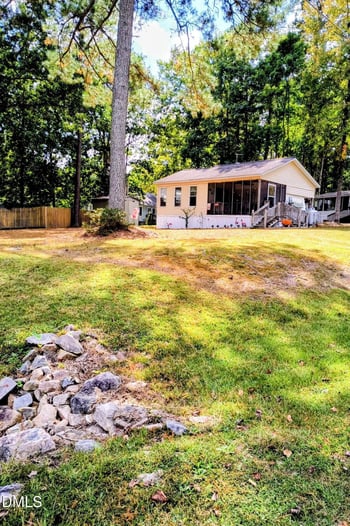 136 Tomahawk Dr, Louisburg, NC 27549