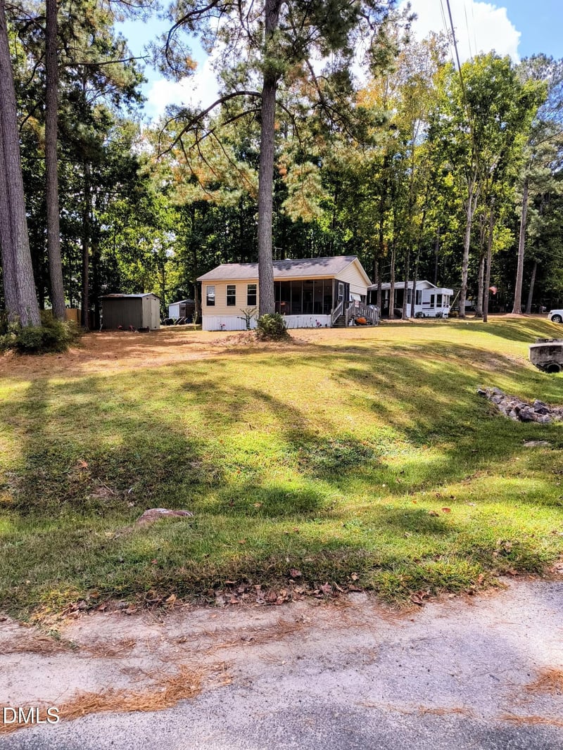 136 Tomahawk Dr, Louisburg, NC 27549