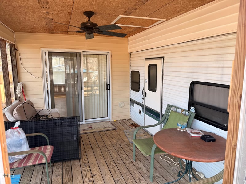 136 Tomahawk Dr, Louisburg, NC 27549