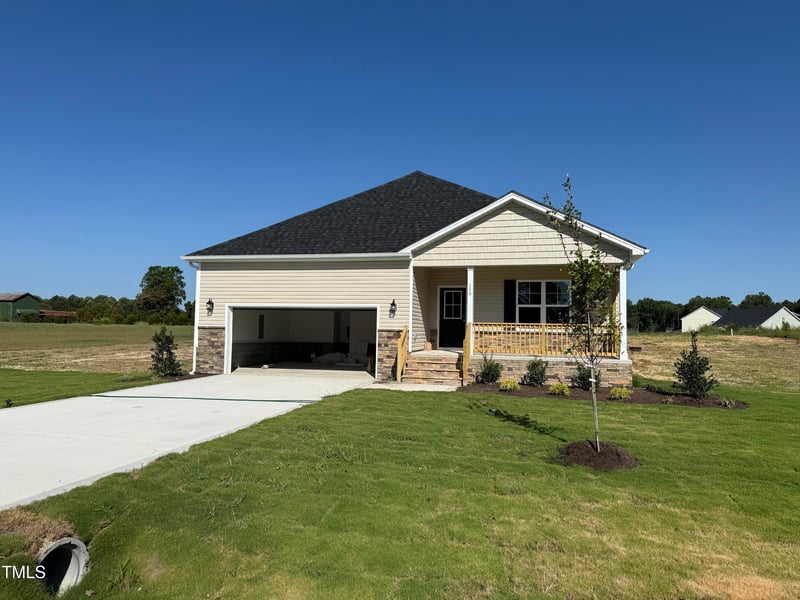 136 Tuskeegee Dr, Smithfield, NC 27577