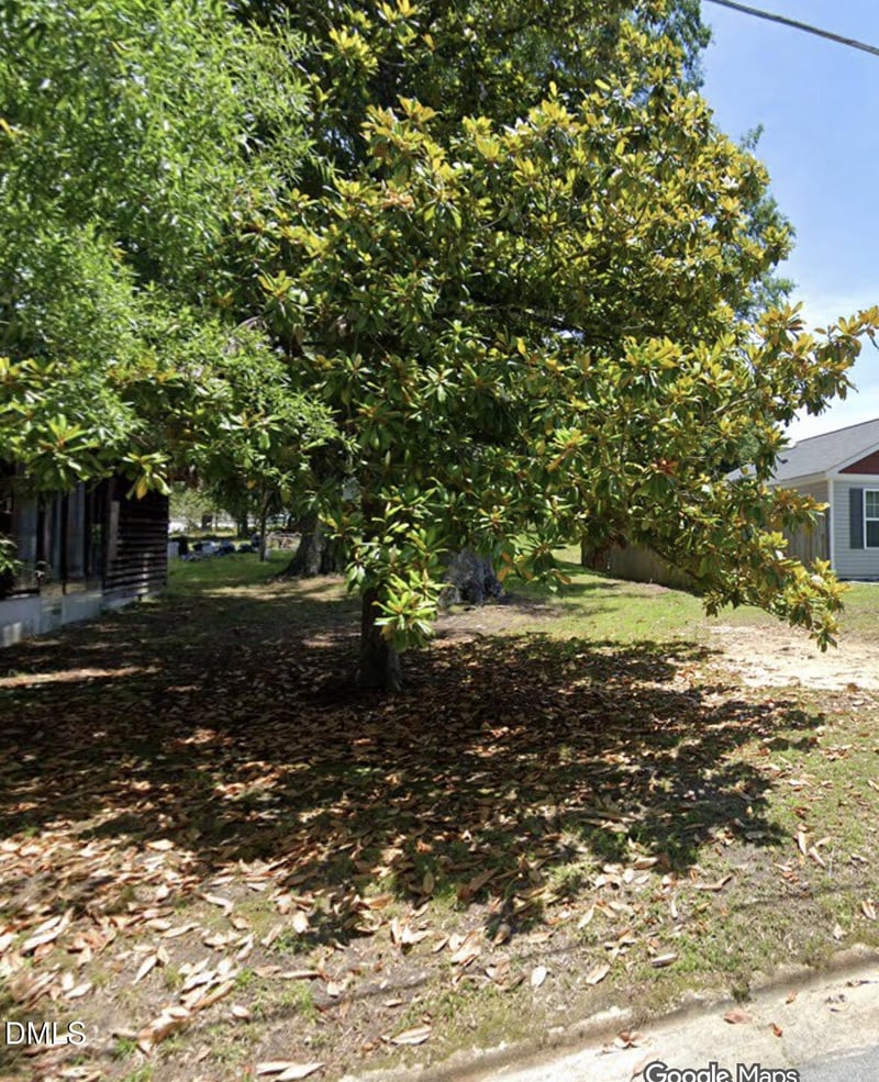 136 West St, Fuquay Varina, NC 27526