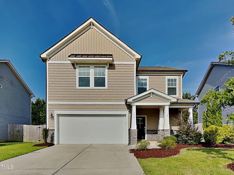 136 Yadkin St, Clayton, NC 27520