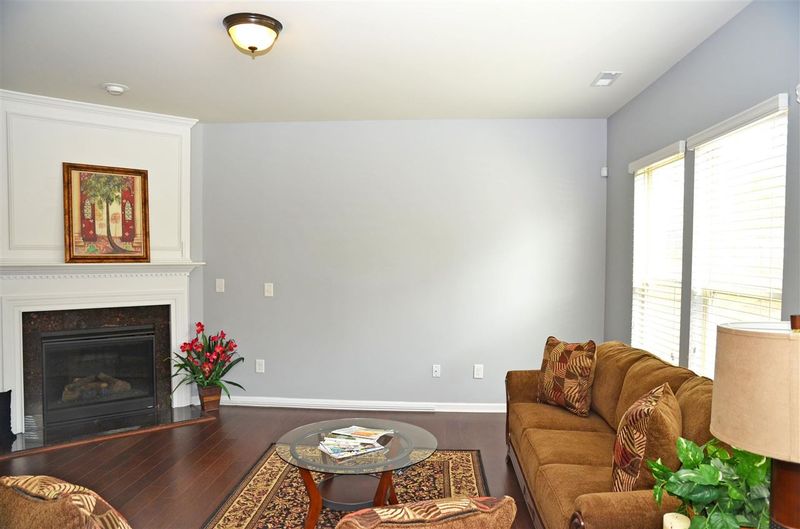1360 Cozy Oak Ave, Cary, NC 27519