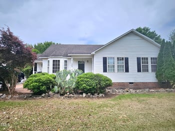 1360 Honeycutt Rd, Willow Springs, NC 27592