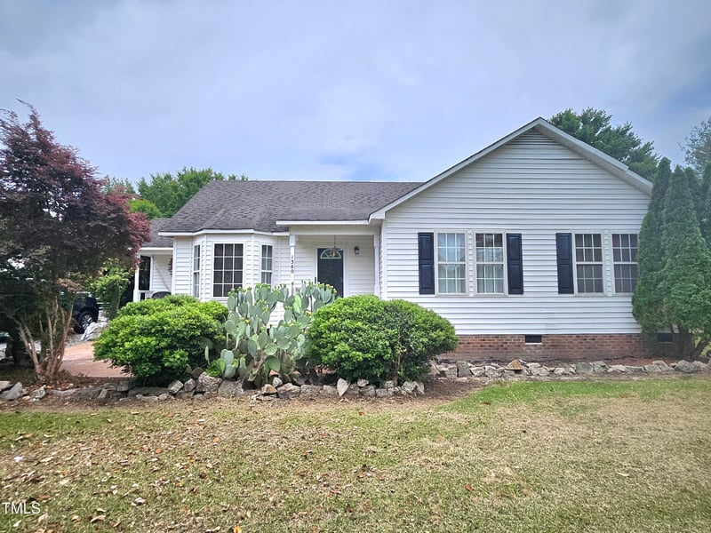 1360 Honeycutt Rd, Willow Springs, NC 27592