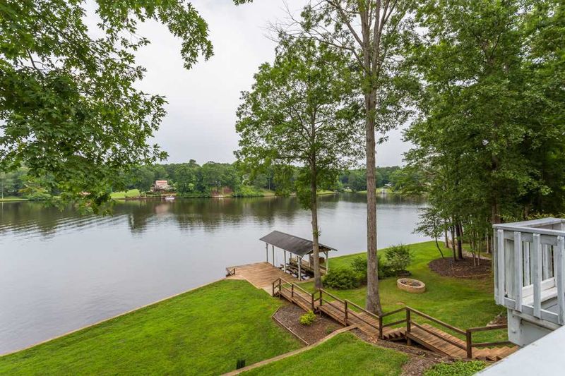 1361 Sagamore Dr, Louisburg, NC 27549