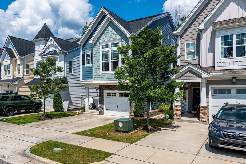 1363 Brown Velvet Ln, Apex, NC 27523