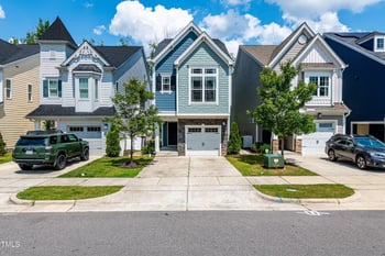 1363 Brown Velvet Ln, Apex, NC 27523