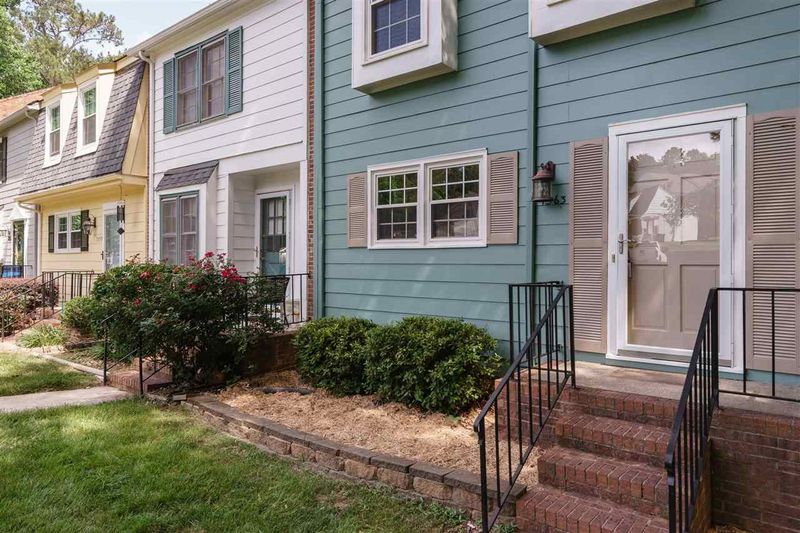 1363 Garden Crest Cir, Raleigh, NC 27609