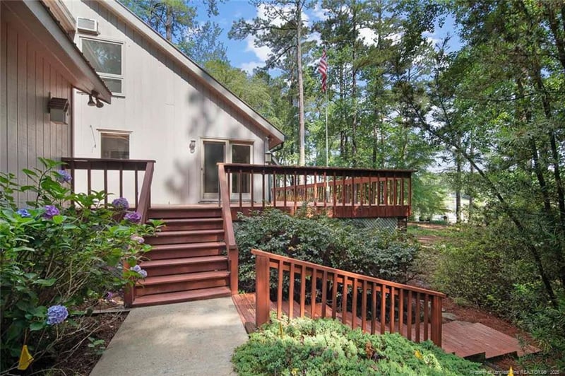 1363 Maryland Ct, Sanford, NC 27332