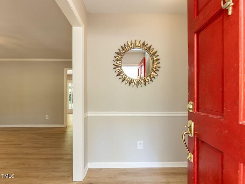 137 Amesbury Ln, Cary, NC 27511