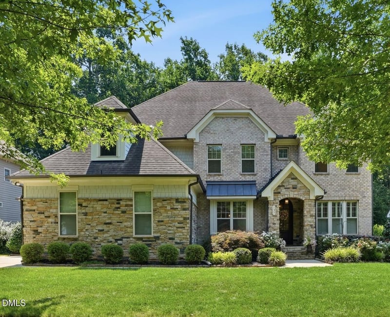 137 Aspenridge Dr, Holly Springs, NC 27540