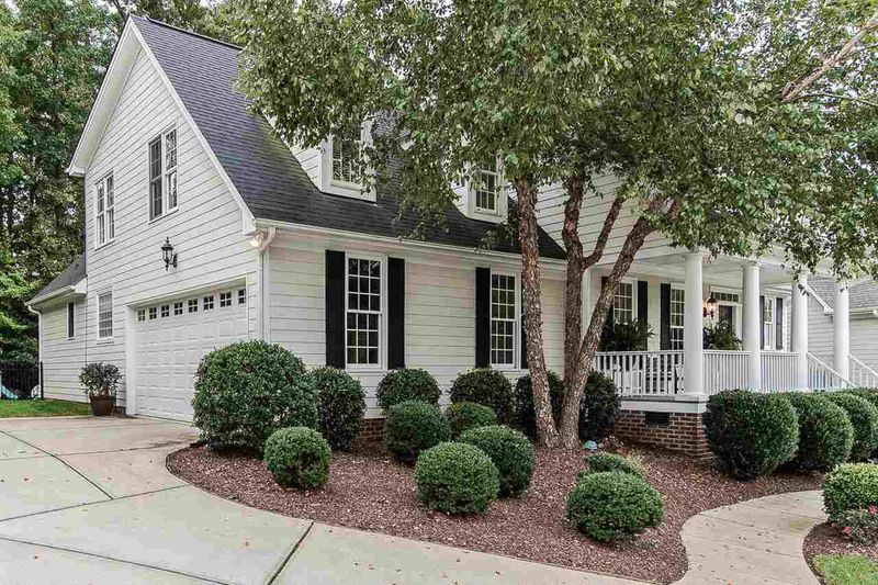 137 Bells Walk Ct, Holly Springs, NC 27540