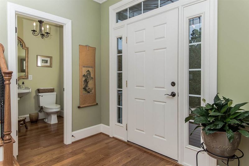 137 Bells Walk Ct, Holly Springs, NC 27540