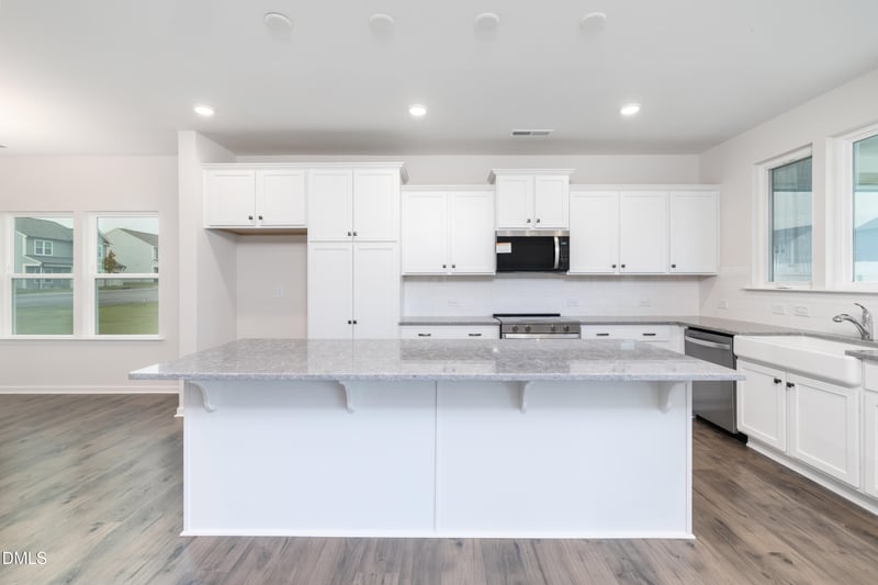 137 Benson Village Dr #74, Benson, NC 27504