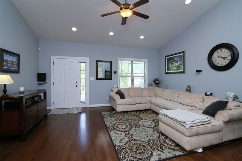 137 Brindley Cir, Clayton, NC 27520