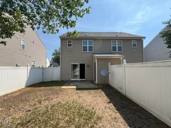 137 Buchanan Ln, Clayton, NC 27527