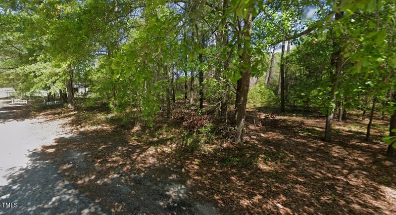 137 Congreve Rd, Hope Mills, NC 28348