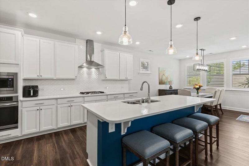 137 Daisy Grove Ln, Holly Springs, NC 27540