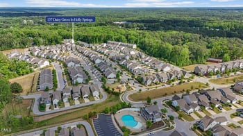 137 Daisy Grove Ln, Holly Springs, NC 27540