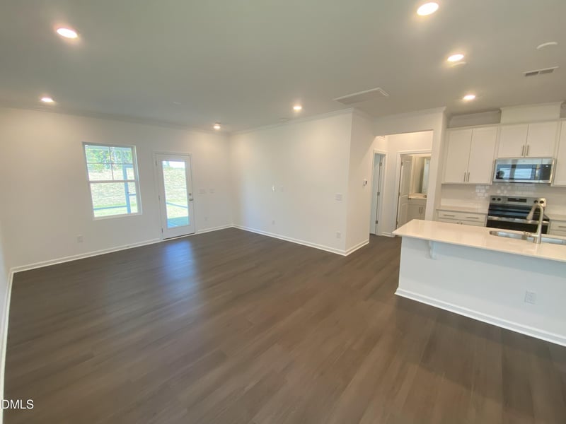 137 Fishing Pier Way, Lillington, NC 27546
