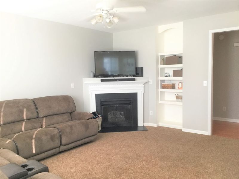 137 Hutson Ln, Clayton, NC 27527