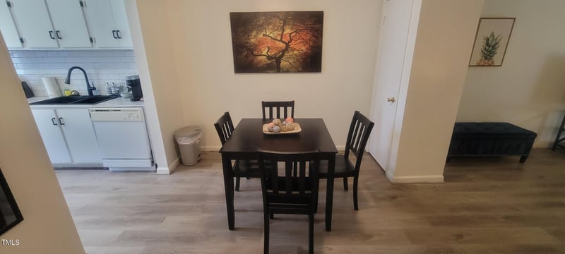 137 Kingsbury Dr, Chapel Hill, NC 27514