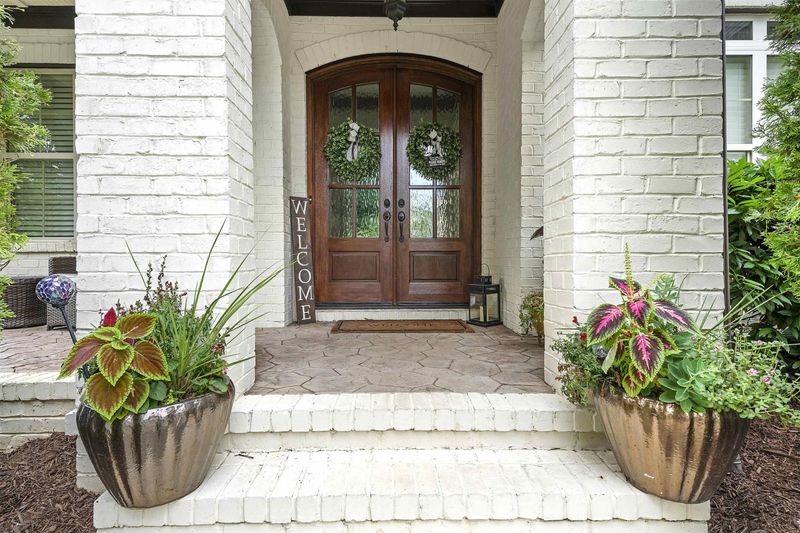 137 Lolliberry Dr, Holly Springs, NC 27540