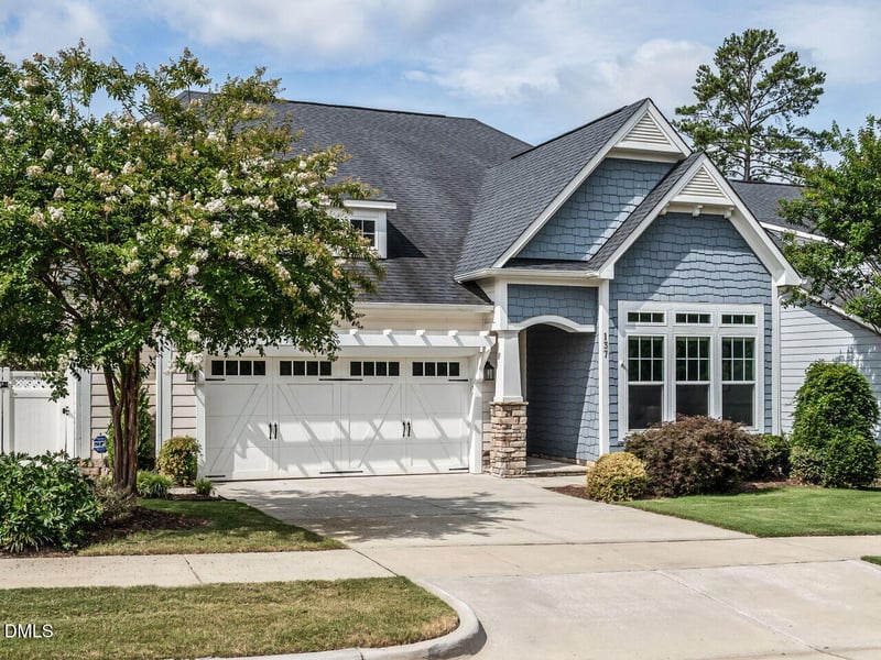 137 Lucky Ribbon Ln, Holly Springs, NC 27540