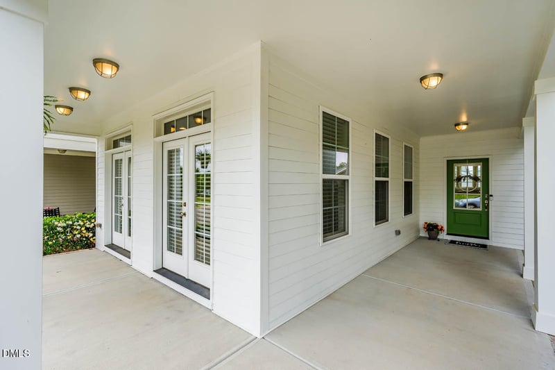 137 Meadows Edge Dr, Chapel Hill, NC 27516