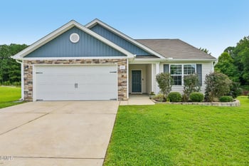 137 Old Head Way, Fuquay Varina, NC 27526