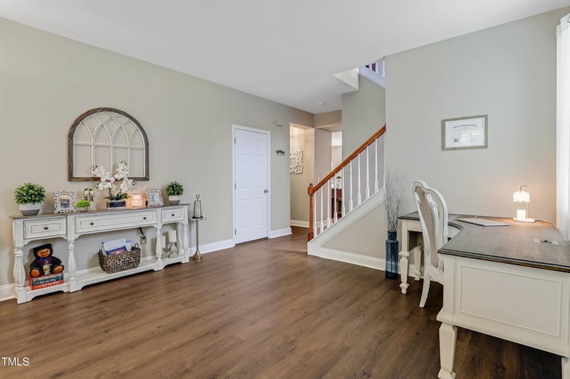 137 Palmdale Ct, Holly Springs, NC 27540