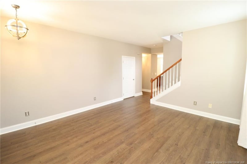 137 Palmdale Ct, Holly Springs, NC 27540