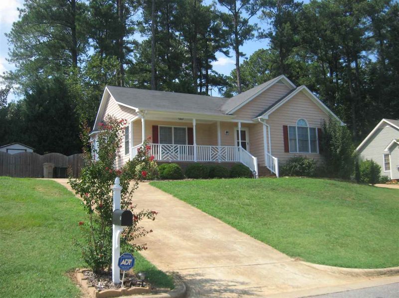 137 Parkhaven Ln, Garner, NC 27529