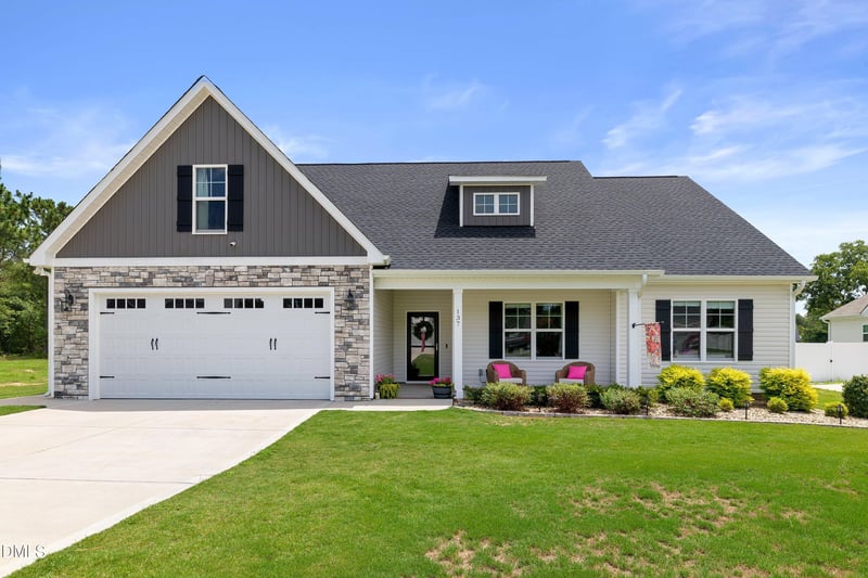 137 Shadybrook Dr, Benson, NC 27504