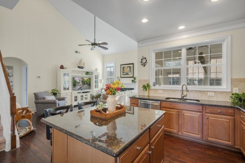 137 Silver Bluff St, Holly Springs, NC 27540