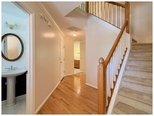 137 Stanopal Ct, Cary, NC 27511