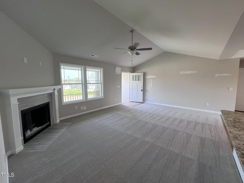 137 Starry Sky Dr, Benson, NC 27504