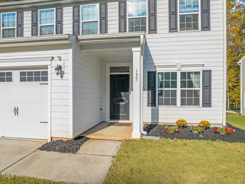 137 Tawny Slope Ct, Raleigh, NC 27603