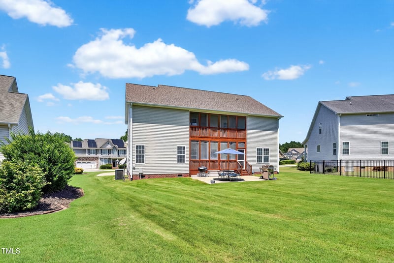 137 Winding Oak Way, Clayton, NC 27520