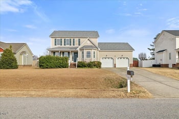 137 Woodglen Dr, Clayton, NC 27527
