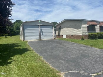 13701 Labaron Dr, Willow Springs, NC 27592