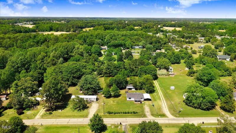 13717 Labaron Dr, Willow Springs, NC 27592