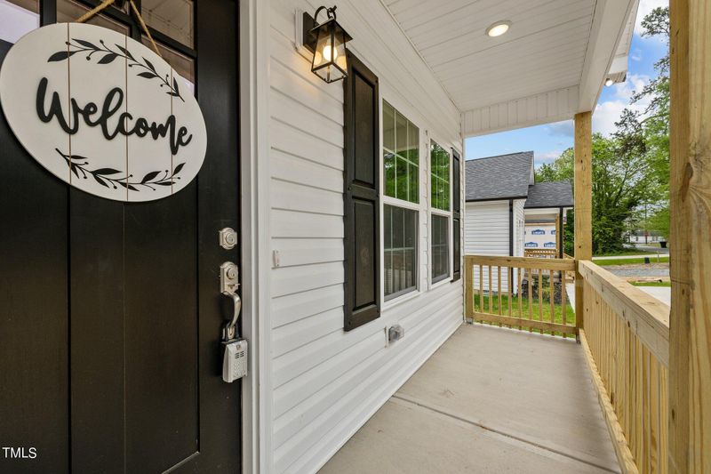 1372 Bowman Ave, Burlington, NC 27217