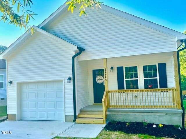 1372 Bowman Ave, Burlington, NC 27217