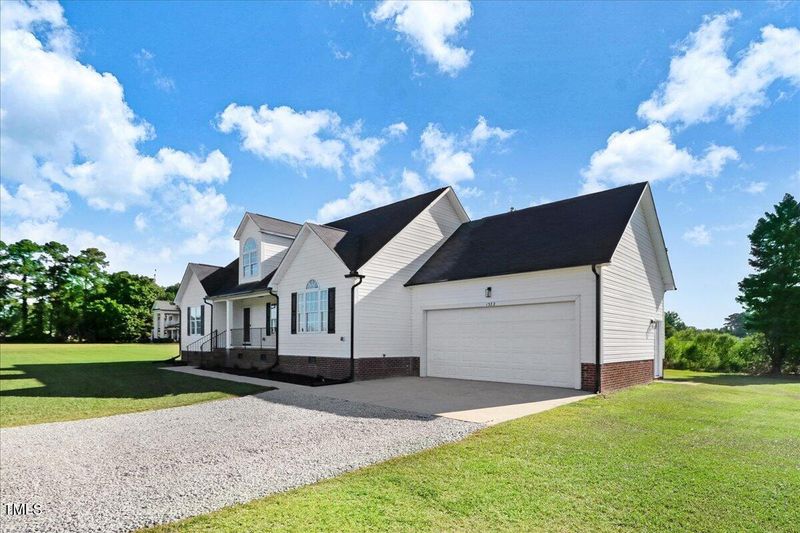 1372 Nc 50, Benson, NC 27504