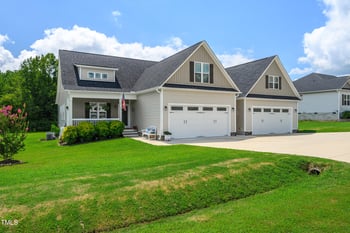 138 Inverness St, Zebulon, NC 27597