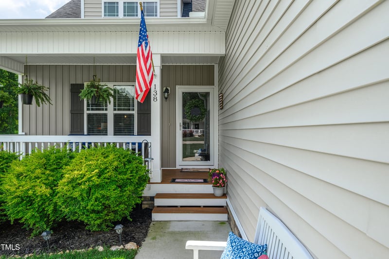 138 Inverness St, Zebulon, NC 27597