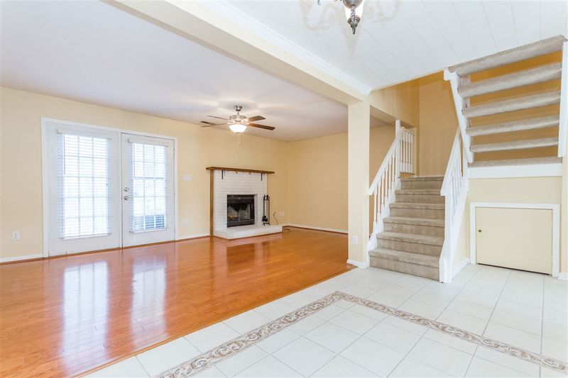 138 Luxon Pl, Cary, NC 27513