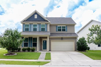 138 Lyonshall St, Fuquay Varina, NC 27526